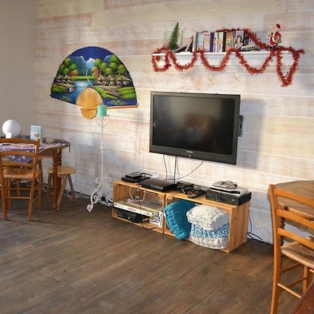 Ferienwohnung Belle Chambre D'Hote Pour 2 A 4 Personnes Chef-Boutonne Exterior foto