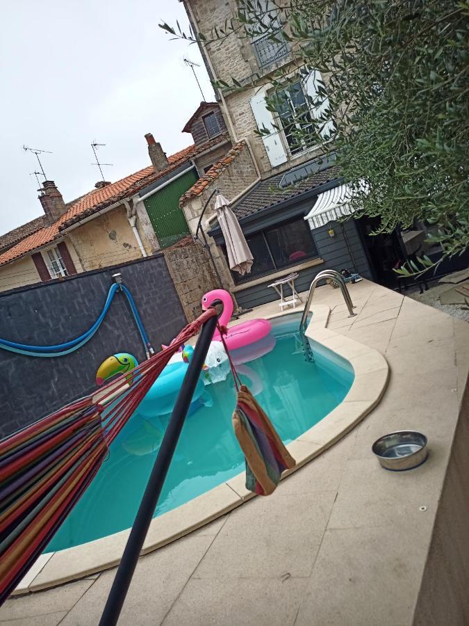 Ferienwohnung Belle Chambre D'Hote Pour 2 A 4 Personnes Chef-Boutonne Exterior foto